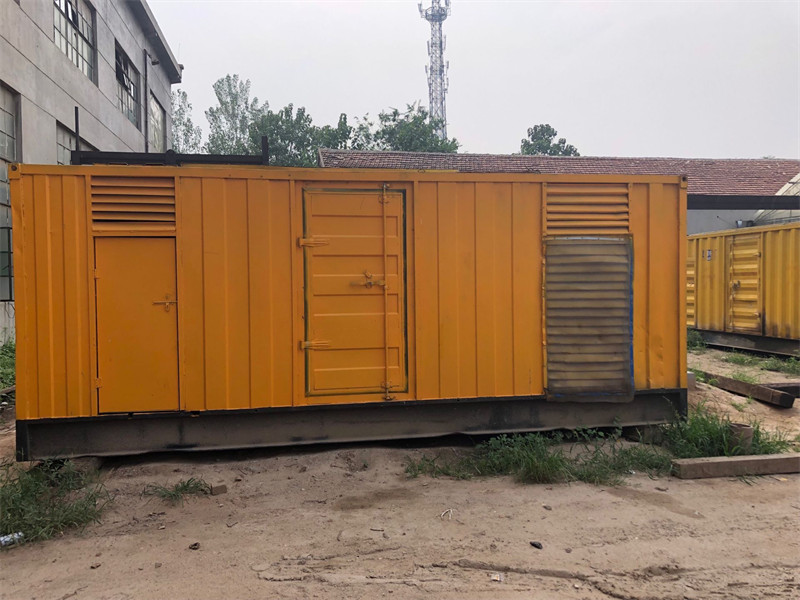 城阳柴油发电机如何判断新机油是否已经完全充满机油滤清器？