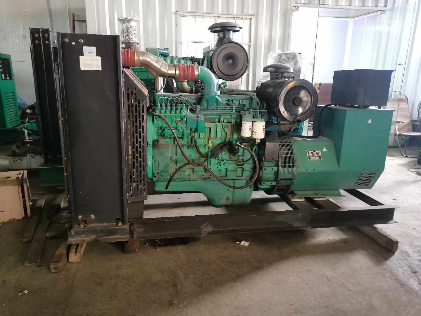 城阳发电机租赁如何确定电缆的承载电流是否在安全范围内？